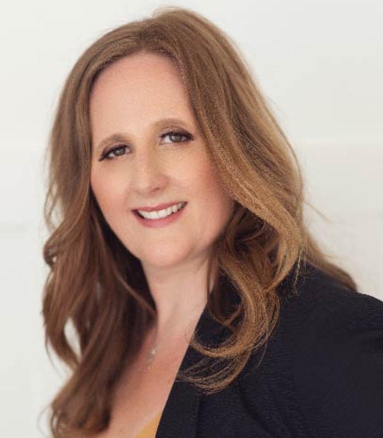 Portrait of Dr Jennifer Beaveridge