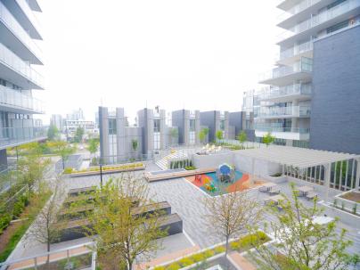 Cambie Gardens outdoor area.