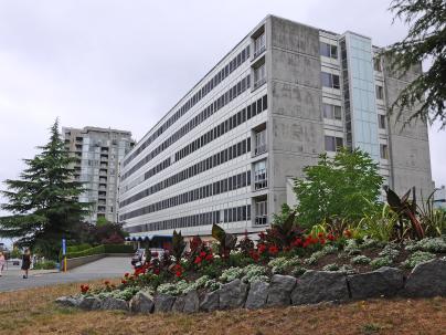 Exterior of Lions Gate Hospital